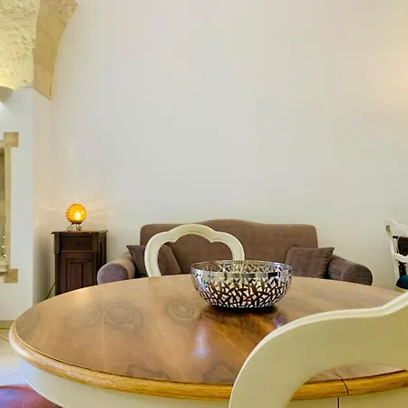 Domus Aviae - No Ztl Holiday home Lecce