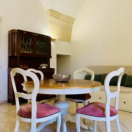 Domus Aviae - No Ztl Holiday home Lecce